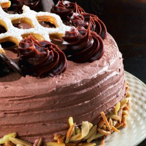 49. CREMA CHOCOLATE